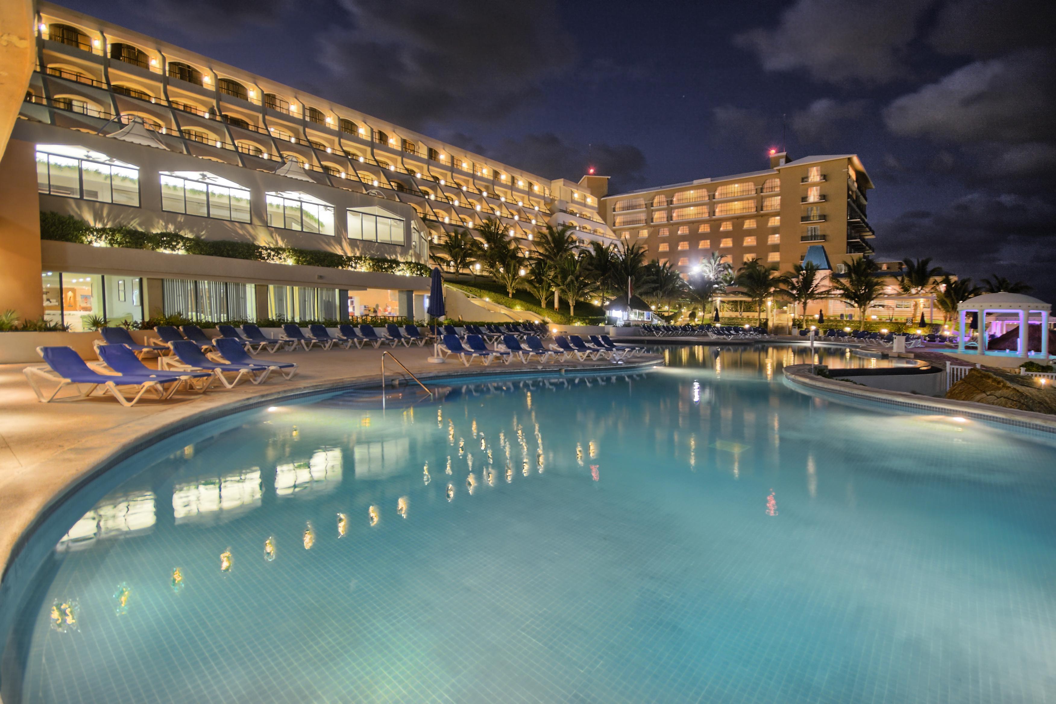 Golden Parnassus Resort & Spa (Adults Only) Cancún Exterior foto